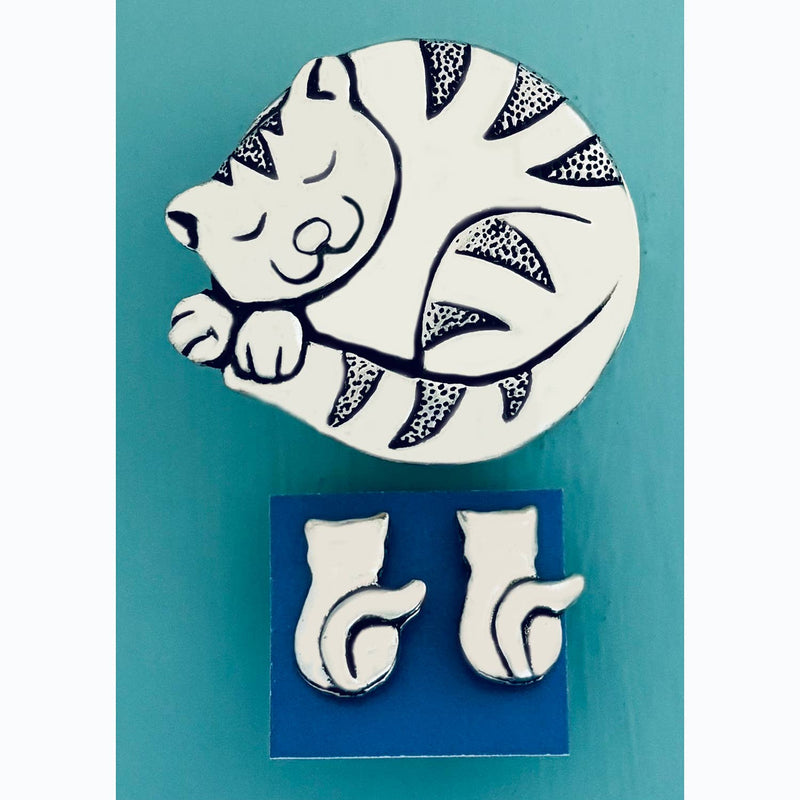 Cat Tiny Box w/stud earrings