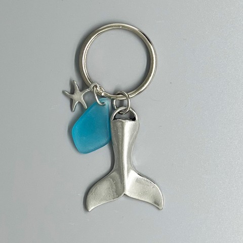 Whale tail w/ Turq Seaglass Keychain