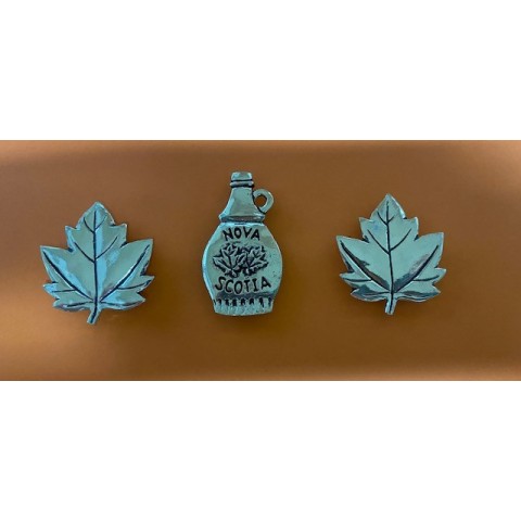 NS Maple Magnet Set