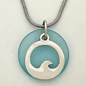 Wave Round Disc Necklace (aqua)