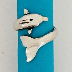 Dolphin ring