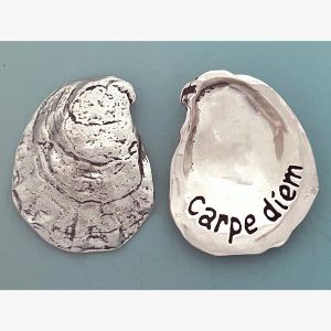 Carpe Diem Medium Shell (Oyster)